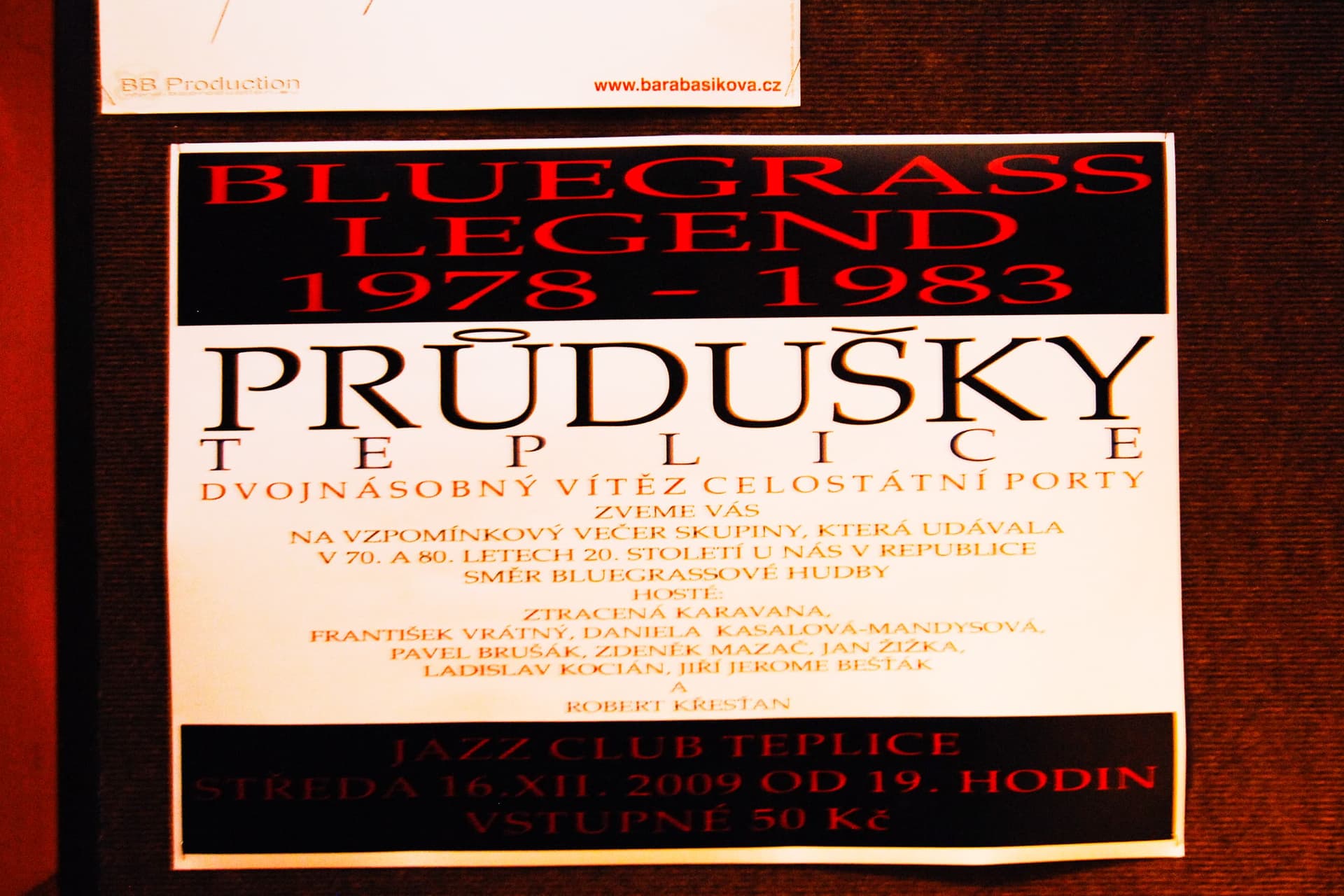 35 let od založení Průdušek jsme oslavili dvěma koncerty v roce 2009. První z nich proběhl v teplickém Jazzclubu. (Teplice 2009)